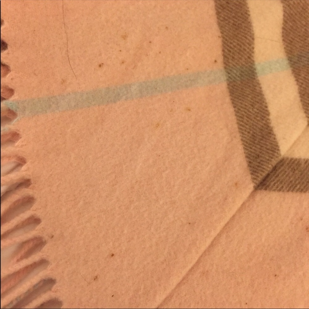 Burberry Pink Poncho - Picture 6 of 7